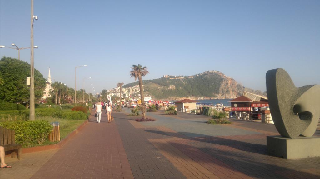 Musti Apart Hotel Alanya Bagian luar foto